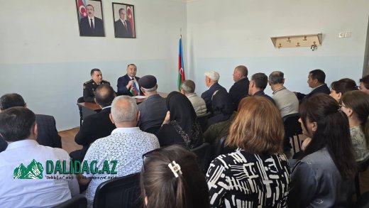 Azər Qocayev Mərdəkanda məskunlaşan kəlbəcərlilərlə görüşüb - Foto